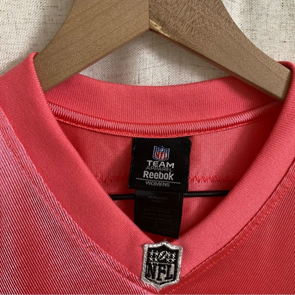 NFL Reebok Lions Pink 81 Calvin Johnson Women’s Jersey Small - Picture 4 of 7